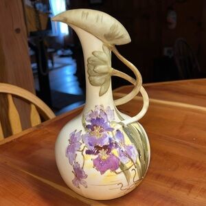 RStK ( Reissner, Stellmacher & Kessel) Turn Teplitz, Bohemia 1892 - 1904 Vase